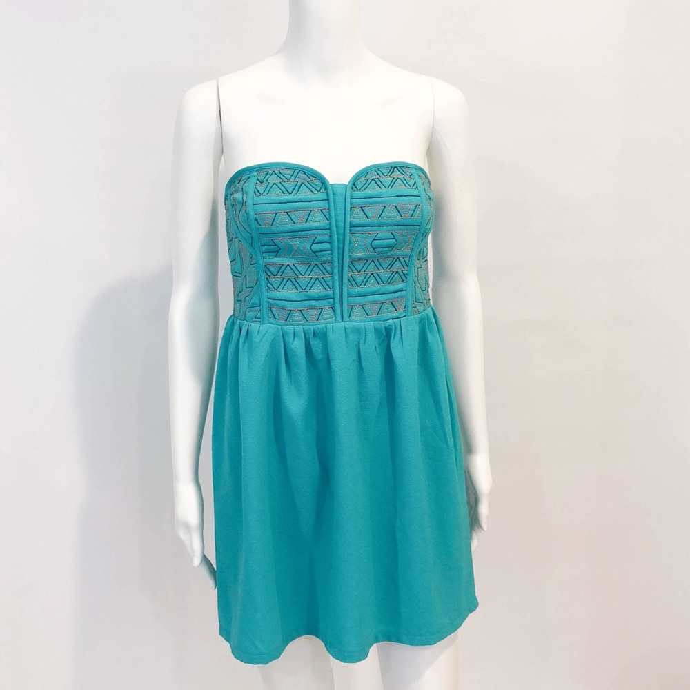 Urban Outfitters Staring at Stars Strapless Dress